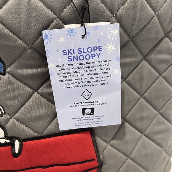 NWT Vera Bradley Ski Slope Snoopy Quilted Tote Bag Inner Pockets Festive Pom-Pom - Picture 5 of 8